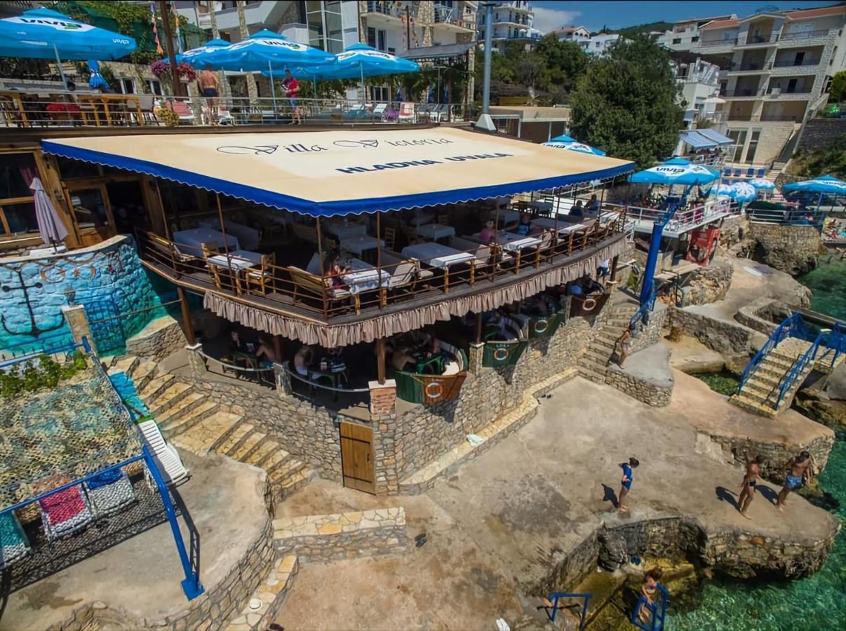 Hotel Victoria Bar Exterior photo